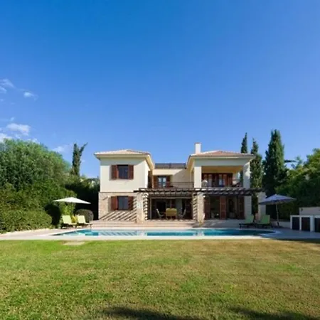 Rent A Luxury Villa In Cyprus Close To The Beach, Paphos Villa 1165 * Kouklia