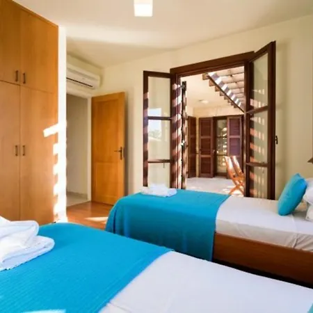 Rent A Luxury Villa In Cyprus Close To The Beach, Paphos Villa 1165 Kouklia