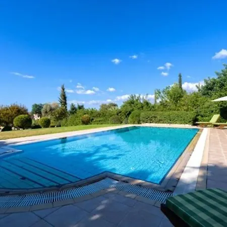 Rent A Luxury Villa In Cyprus Close To The Beach, Paphos Villa 1165 Kouklia